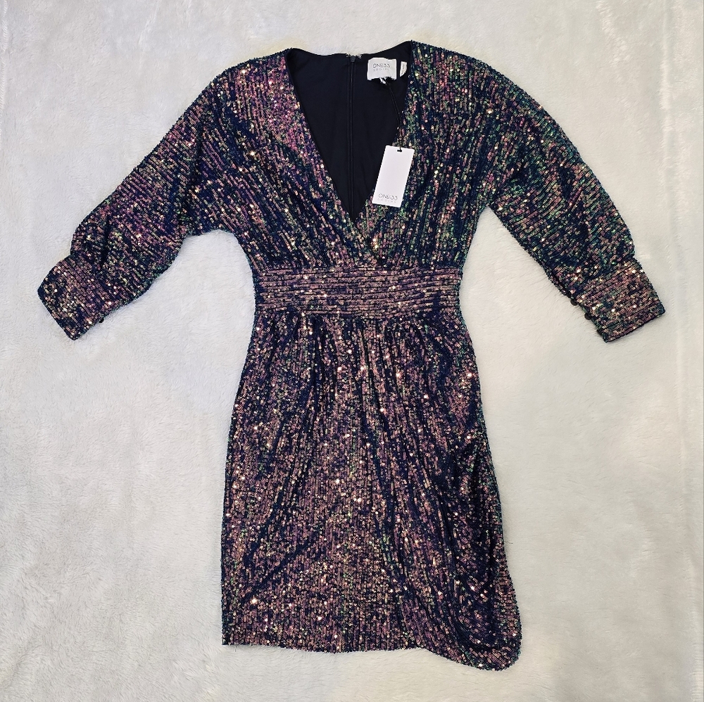 One33 Social Elegant Sequin Long Sleeve Dress